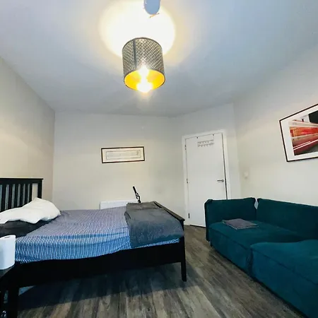 Quarto em Acomodações Particulares Double Bed In Shared House Dublin